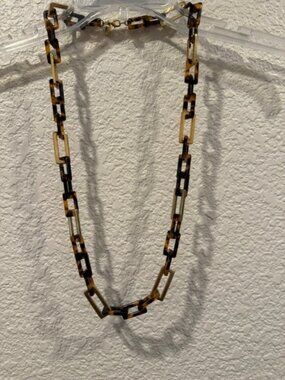 Ralph Lauren Chain Link Necklace (water buffalo horn style in acrylic)